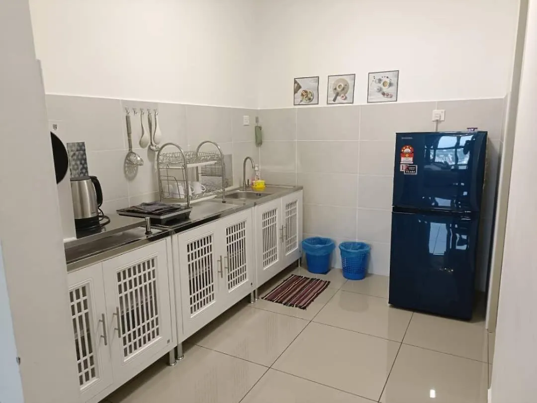 Bali Residences Netflix 2 - 8Pax Malacca 0*,