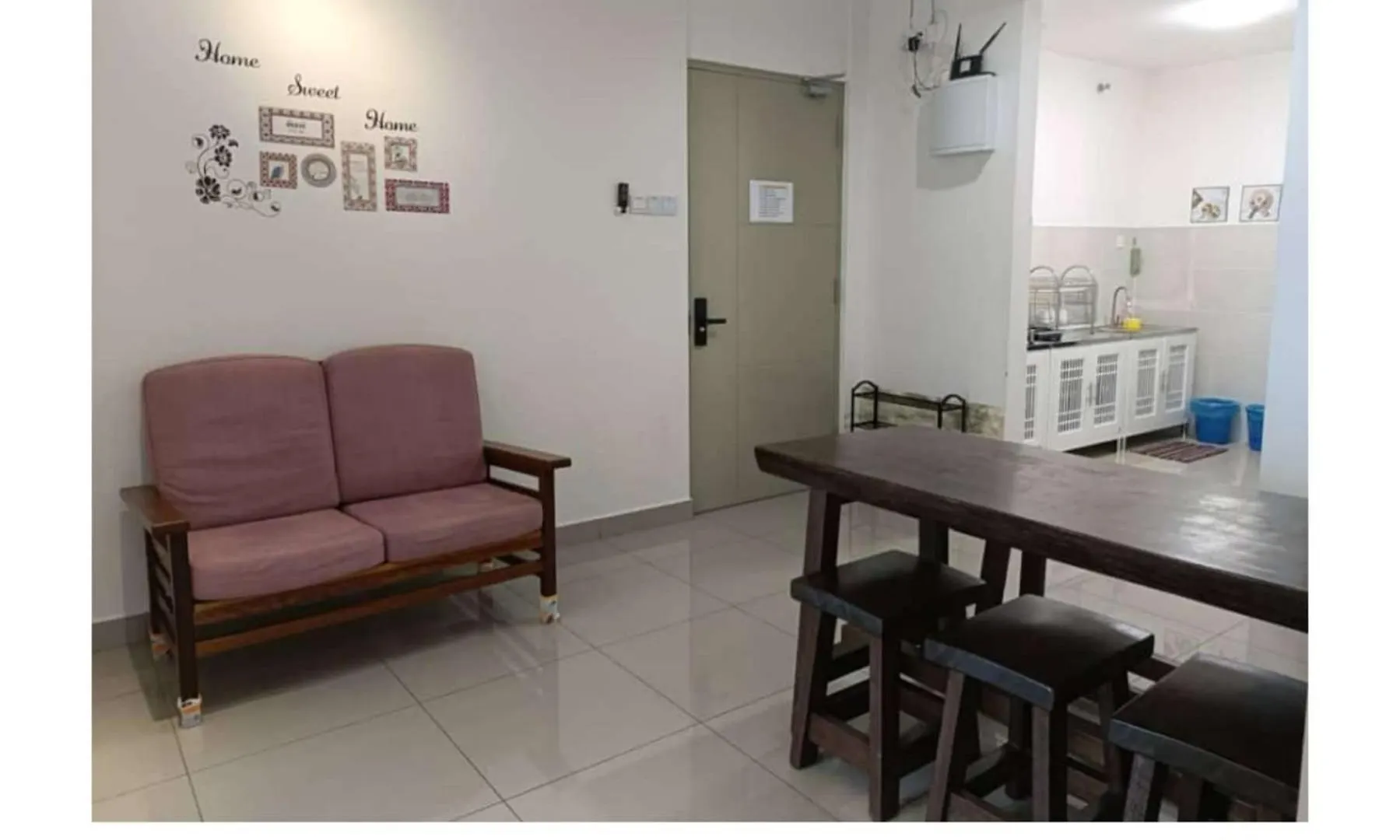 Bali Residences Netflix 2 - 8Pax Malacca Apartment